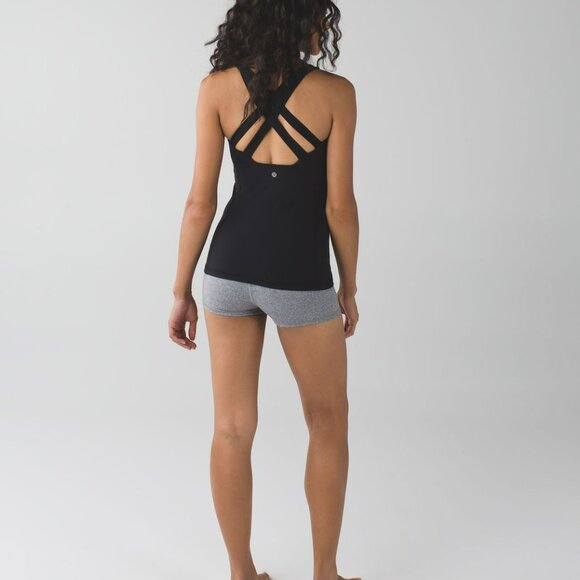 Lululemon Enhearten Tank Top Black Luon Fabric Built In Bra Size 6 Athleisure - Picture 2 of 12